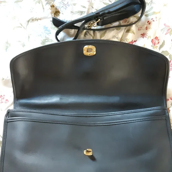 Black COACH briefcase - Picture 2 of 6